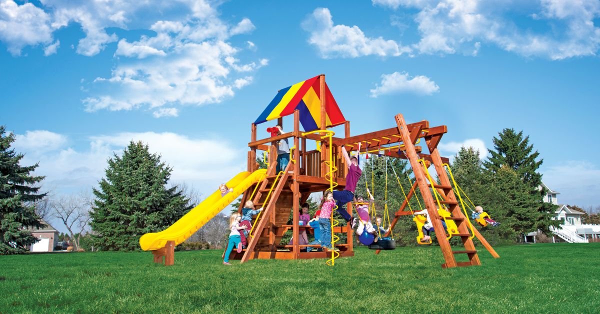 9 Top Reasons To Install a Playset in Your Backyard