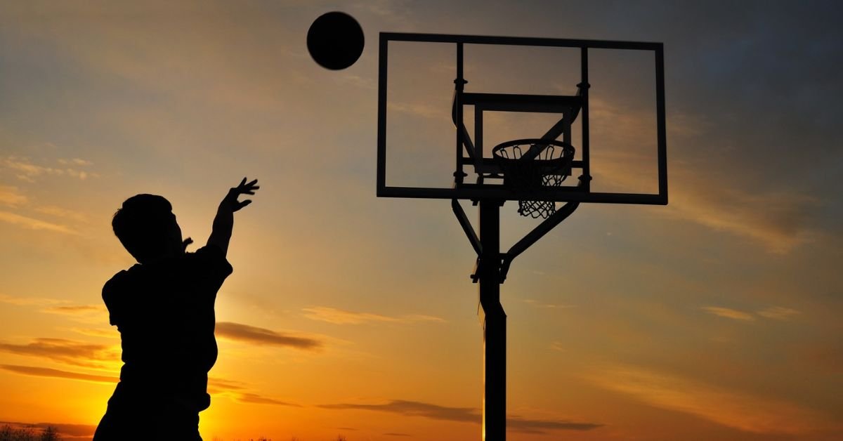 Tips for Transforming Your Driveway Into a Basketball Court