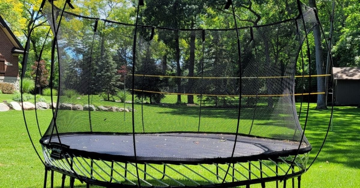 Choosing a Backyard Trampoline: Factors To Consider