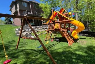 8 Benefits of Modular Playset Designs for Growing Children