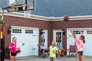 What Size Backboard Do You Need for Your Basketball Hoop?